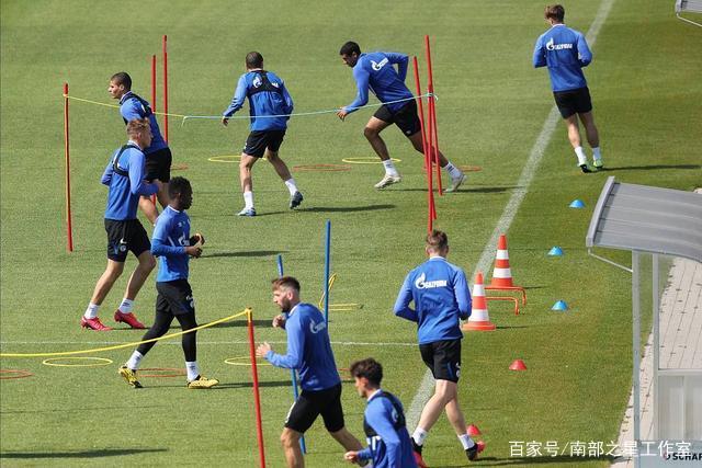 沙滩卡巴迪赛程过半，各队激烈角逐